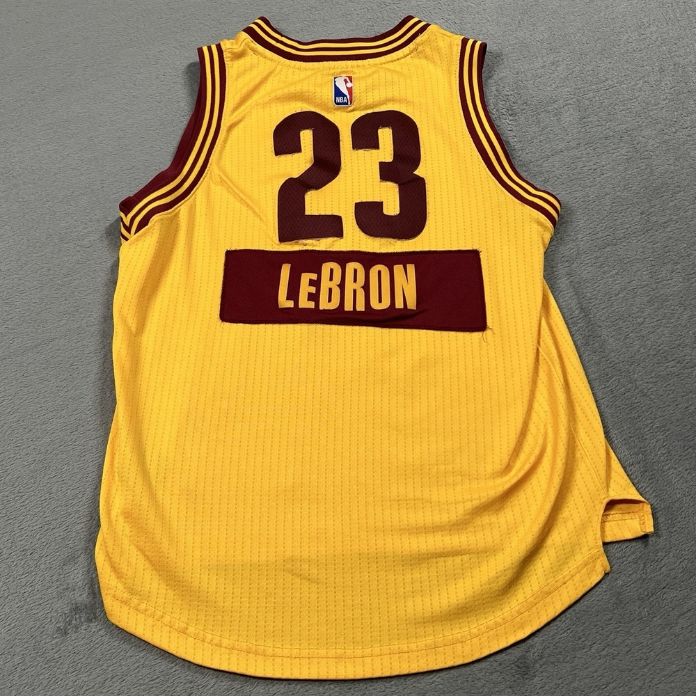 LeBron James Cavaliers Jersey Boys M Yellow Gold 23 Adidas Swingman NBA - Picture 2 of 9